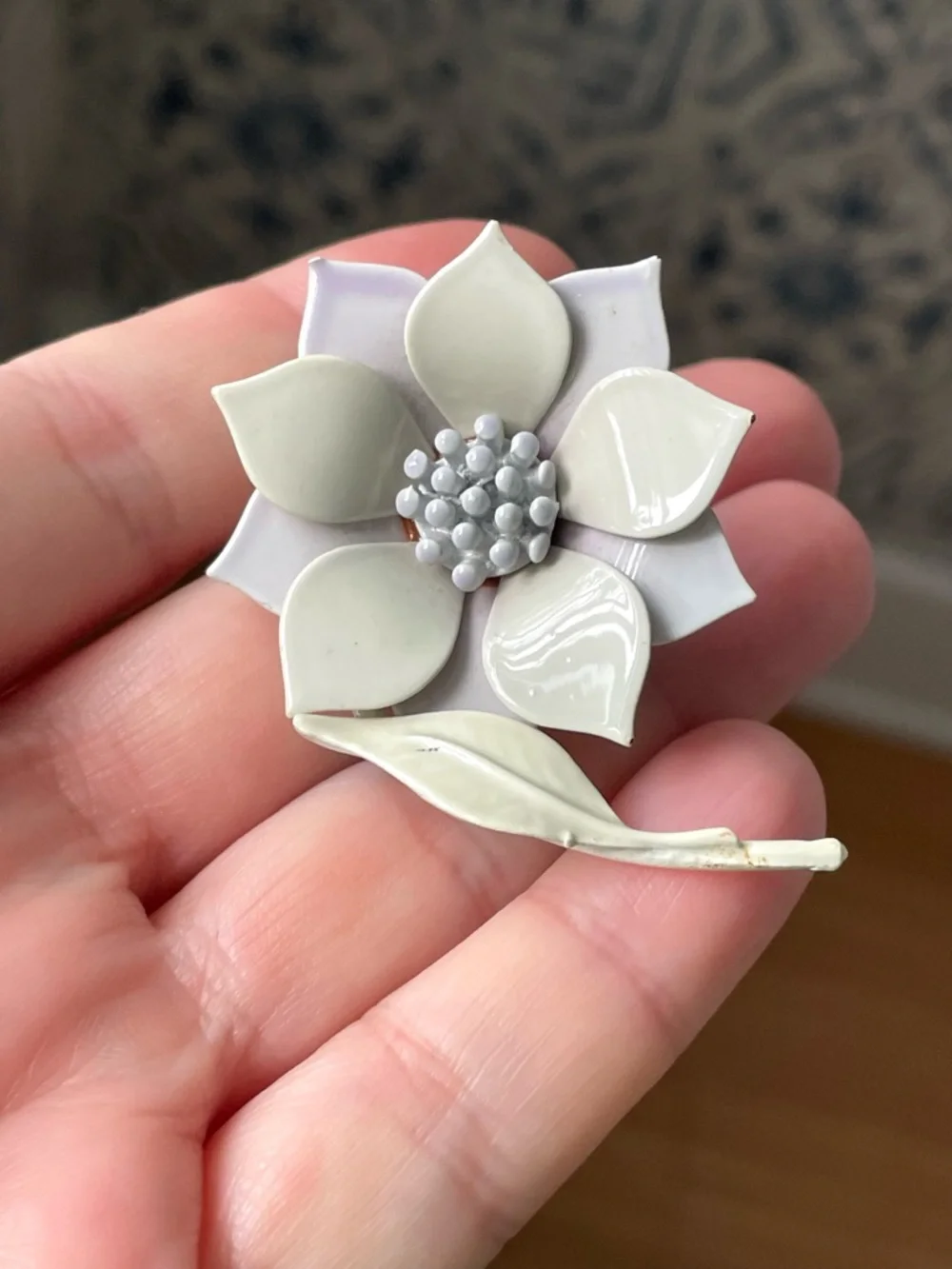 Unusual vintage enamel flower pin pop art flower power celadon
